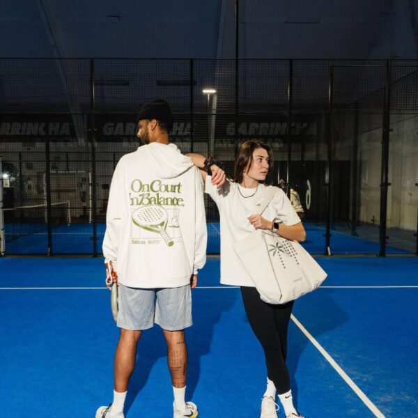 OnCourt. In Balance. HOODY