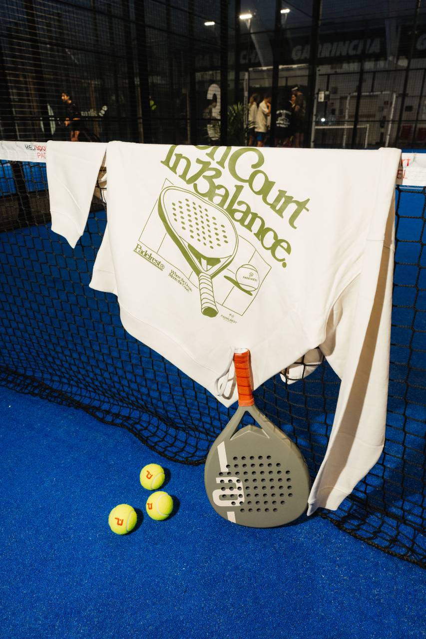 OnCourt.In Balance. HOODY – Bild 2