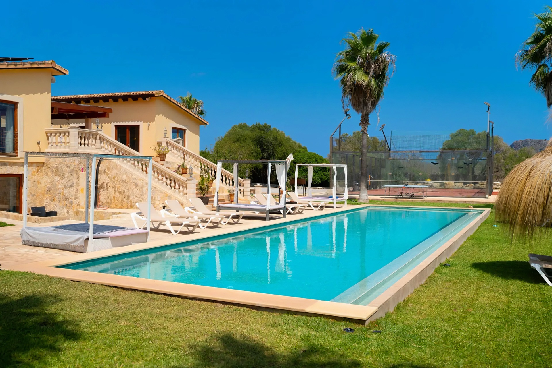 Pool, padel mallorca